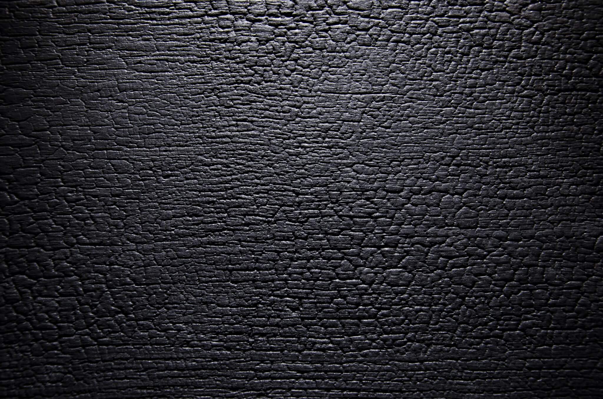 02 – Black clear matt lacquered - Fineline veneer